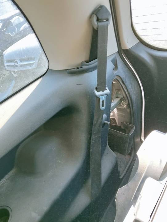 CINTURON SEGURIDAD TRASERO DERECHO