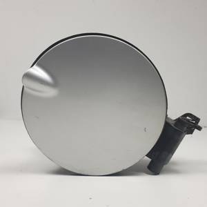 TAPA EXTERIOR COMBUSTIBLE BM5127936 FORD FOCUS TURN. (CB8) Autodesguaces Alicante