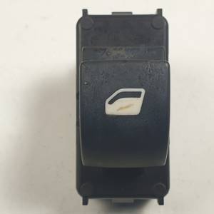 MANDO ELEVALUNAS DELANTERO DERECHO 9661465677 CITROEN C4 BERLINA Autodesguaces Alicante
