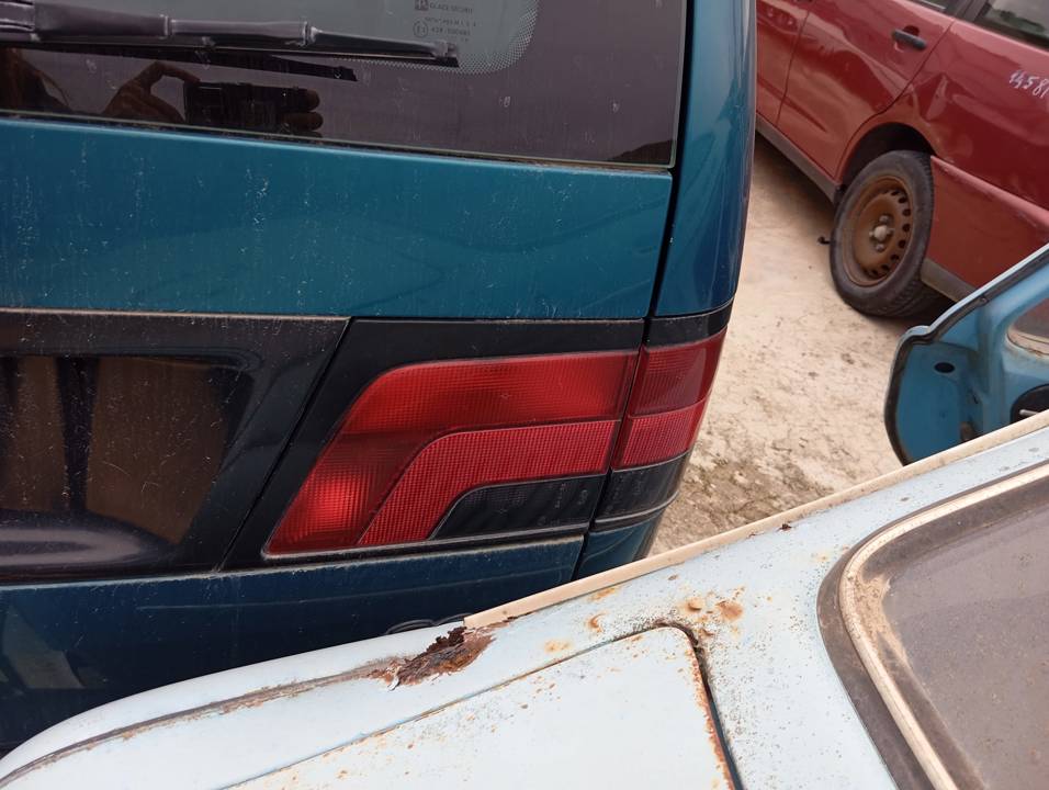 PILOTO TRASERO DERECHO