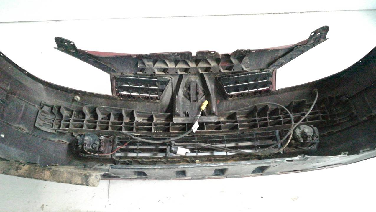 PARAGOLPES DELANTERO