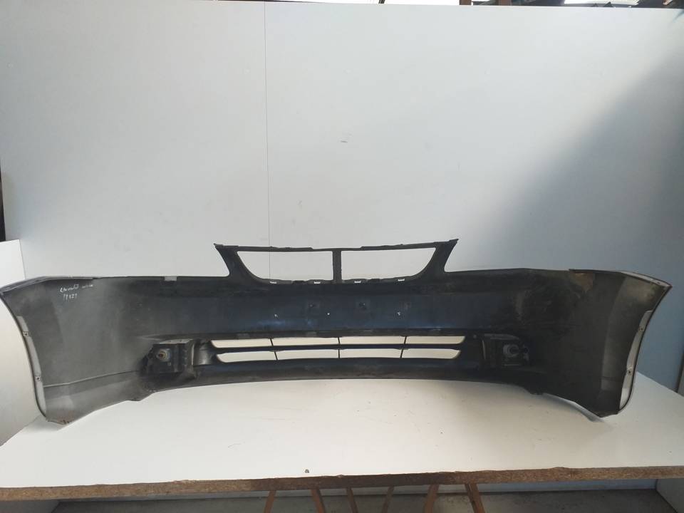 PARAGOLPES DELANTERO