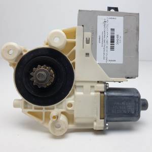 MOTOR ELEVALUNAS TRASERO DERECHO 7M5T14B534CD FORD FOCUS LIM. (CB4) Autodesguaces Alicante