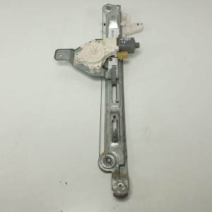 ELEVALUNAS TRASERO DERECHO 05074822AA JEEP COMPASS Autodesguaces Alicante