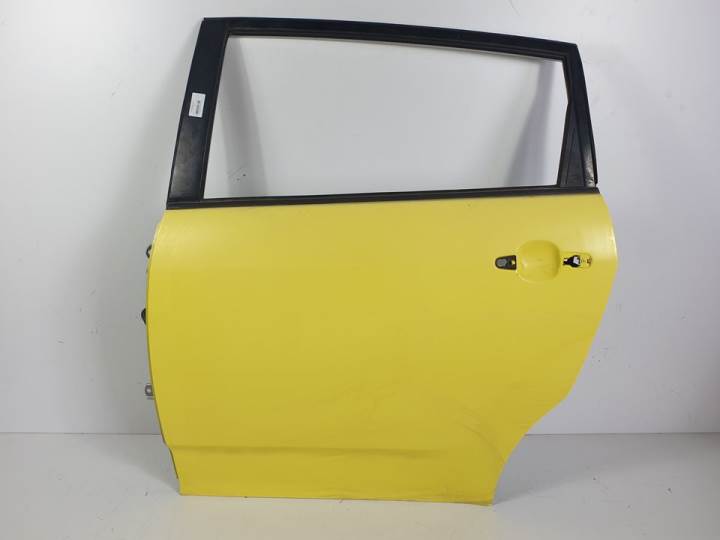 PUERTA TRASERA IZQUIERDA TOYOTA COROLLA VERSO (R1) Autodesguaces Alicante