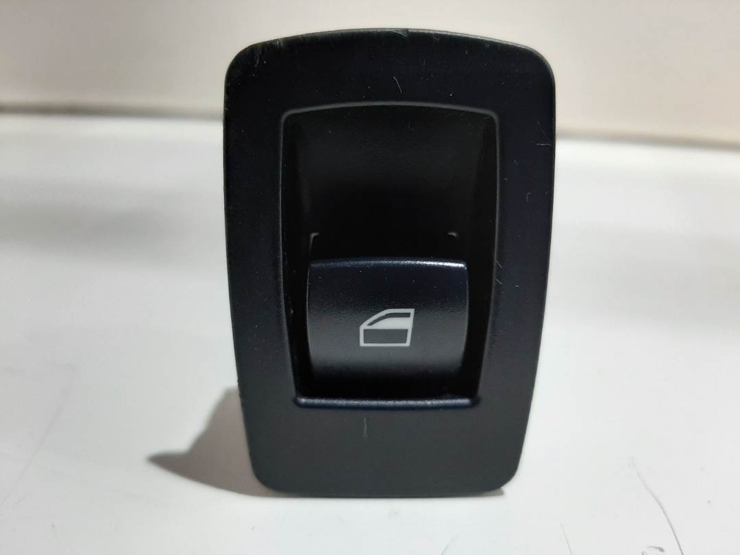 MANDO ELEVALUNAS DELANTERO DERECHO - 159399002635C - BMW - SERIE 3 BERLINA (E90)
