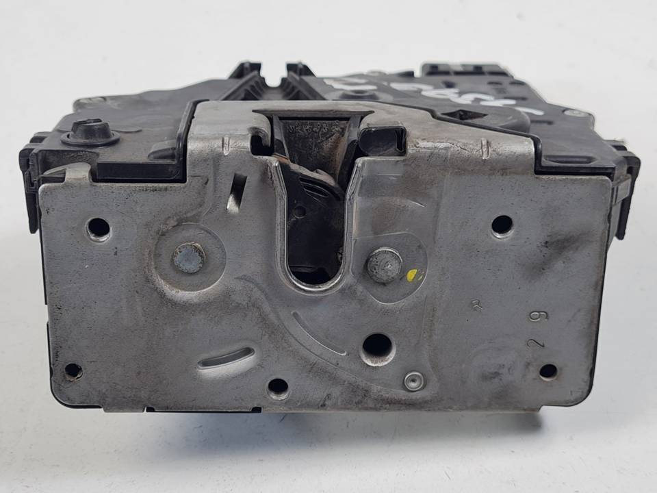 CERRADURA PUERTA TRASERA DERECHA 55702905 OPEL CORSA D Autodesguaces Alicante