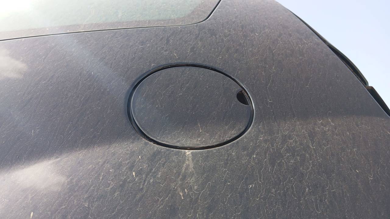 TAPA EXTERIOR COMBUSTIBLE