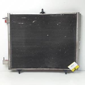 CONDENSADOR / RADIADOR AIRE ACONDICIONADO 9674813580 PEUGEOT 208 Autodesguaces Alicante