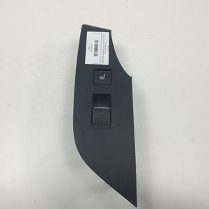 MANDO ELEVALUNAS TRASERO IZQUIERDO 7427242130 TOYOTA RAV4 Autodesguaces Alicante