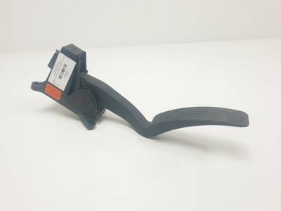 POTENCIOMETRO PEDAL 2055009000 SSANGYONG KYRON Autodesguaces Alicante