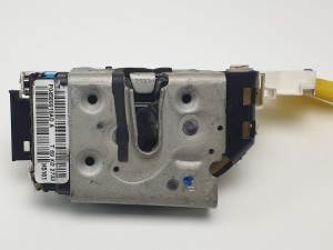 CERRADURA PUERTA TRASERA IZQUIERDA P04589915AD FIAT FREEMONT (345) Autodesguaces Alicante