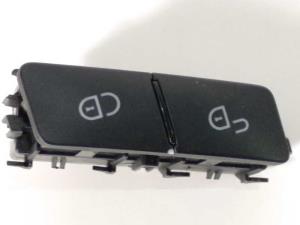 INTERRUPTOR A2048706410 MERCEDES CLASE C (W204) FAMILIAR Autodesguaces Alicante