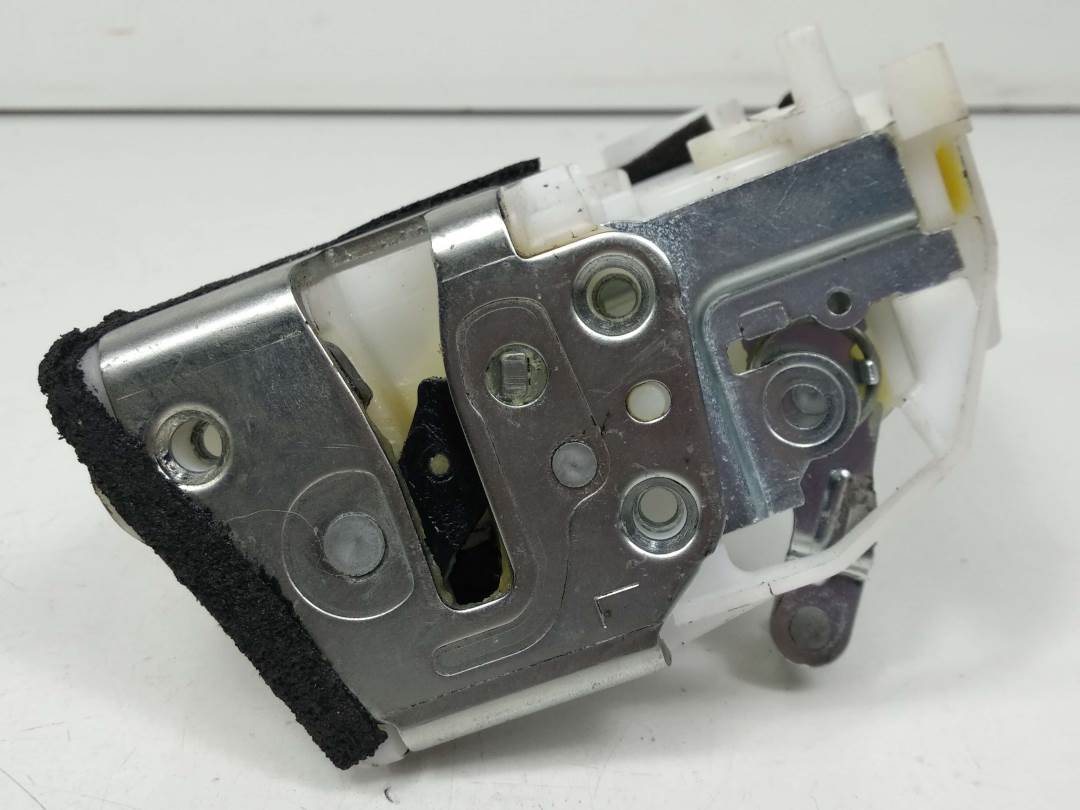 CERRADURA PUERTA TRASERA IZQUIERDA - 8230251K12 - OPEL - AGILA B