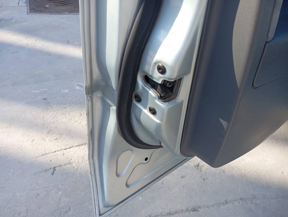 CERRADURA PUERTA DELANTERA IZQUIERDA
