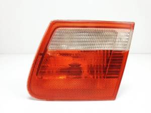 PILOTO TRASERO DERECHO INTERIOR 8374810 BMW SERIE 3 TOURING (E46) Autodesguaces Alicante