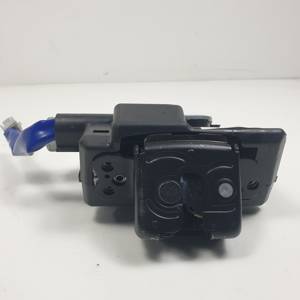 CERRADURA MALETERO / PORTON T5161382A TOYOTA RAV4 Autodesguaces Alicante