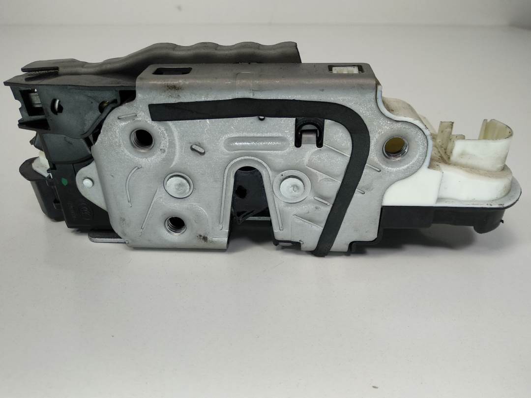 Serrure de porte avant gauche - 6V1837015C - SKODA - YETI