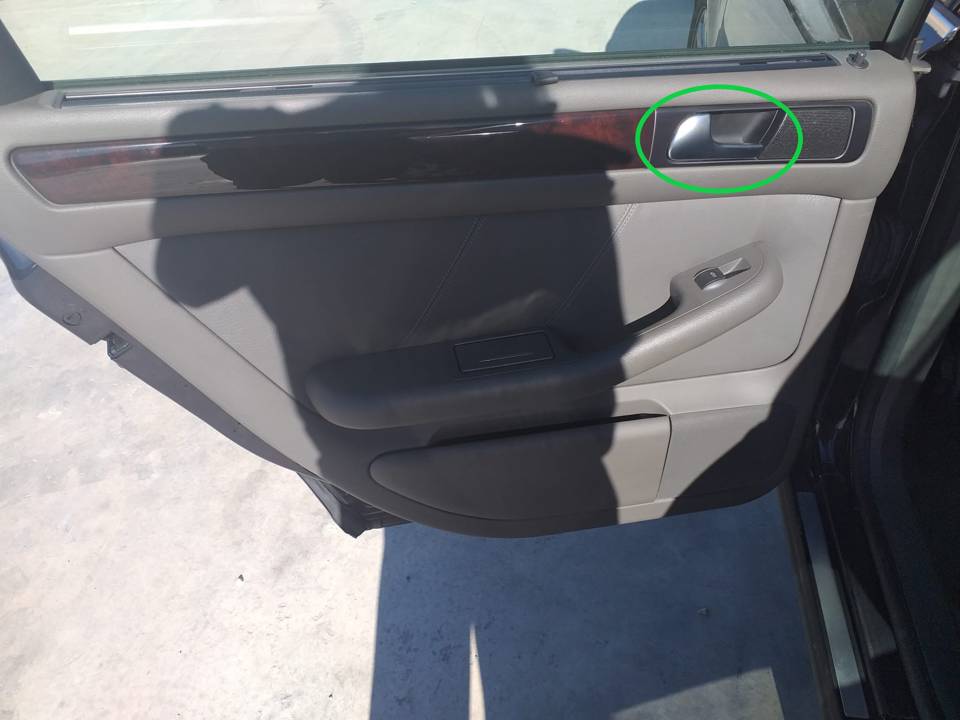 MANETA INTERIOR TRASERA IZQUIERDA