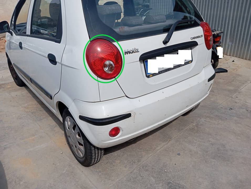 PILOTO TRASERO IZQUIERDO