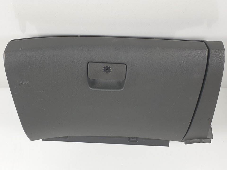 GUANTERA - 96985561 - CHEVROLET - CRUZE