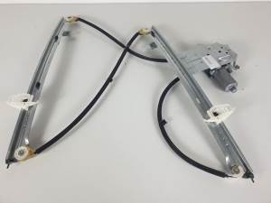 ELEVALUNAS DELANTERO DERECHO 0130821762 CITROEN XSARA PICASSO Autodesguaces Alicante