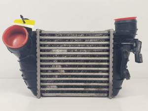 INTERCOOLER 8N0145603C AUDI TT (8N3/8N9) Autodesguaces Alicante