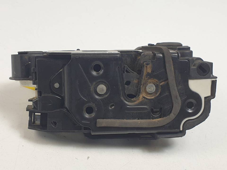 CERRADURA PUERTA TRASERA DERECHA 5K4839016 SEAT LEON (5F1) Autodesguaces Alicante