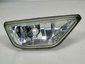 FARO ANTINIEBLA DERECHO 2M5115K201AH FORD FOCUS BERLINA (CAK) Autodesguaces Alicante