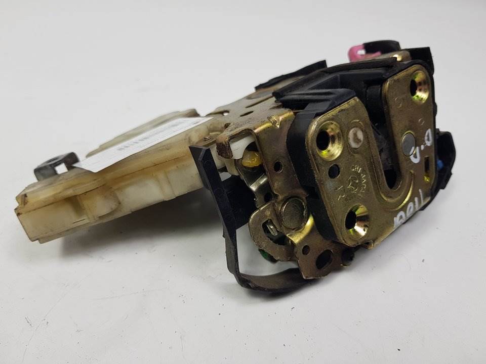 CERRADURA PUERTA DELANTERA DERECHA - 61100FE000 - SUBARU - IMPREZA G11 (GD/GG)