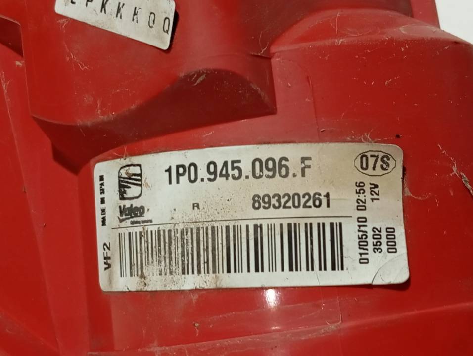PILOTO TRASERO DERECHO