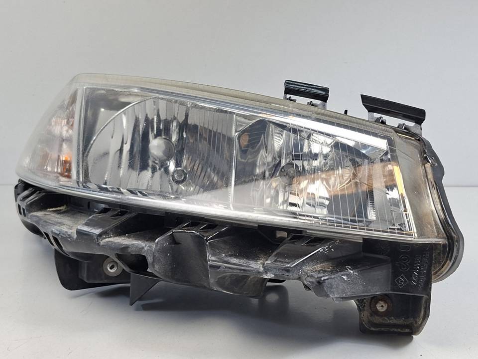 FARO DERECHO 20A289R RENAULT MEGANE II BERLINA 5P Autodesguaces Alicante