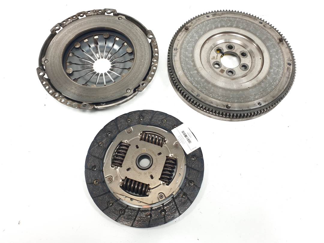 KIT EMBRAGUE - 04C141025P - SEAT - ARONA