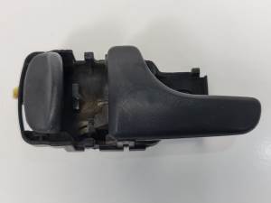 MANETA INTERIOR TRASERA IZQUIERDA NISSAN PRIMERA BERL./FAMILIAR (P10/W10) Autodesguaces Alicante