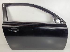 PUERTA DELANTERA DERECHA VOLVO C30 Autodesguaces Alicante