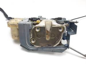 CERRADURA PUERTA DELANTERA DERECHA TOYOTA YARIS VERSO (NCP2/NLP2) Autodesguaces Alicante