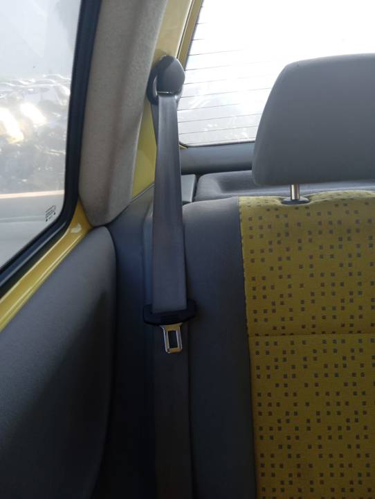 CINTURON SEGURIDAD TRASERO DERECHO