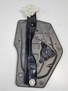 ELEVALUNAS TRASERO DERECHO 8K0959812 SKODA SUPERB (3T4) Autodesguaces Alicante