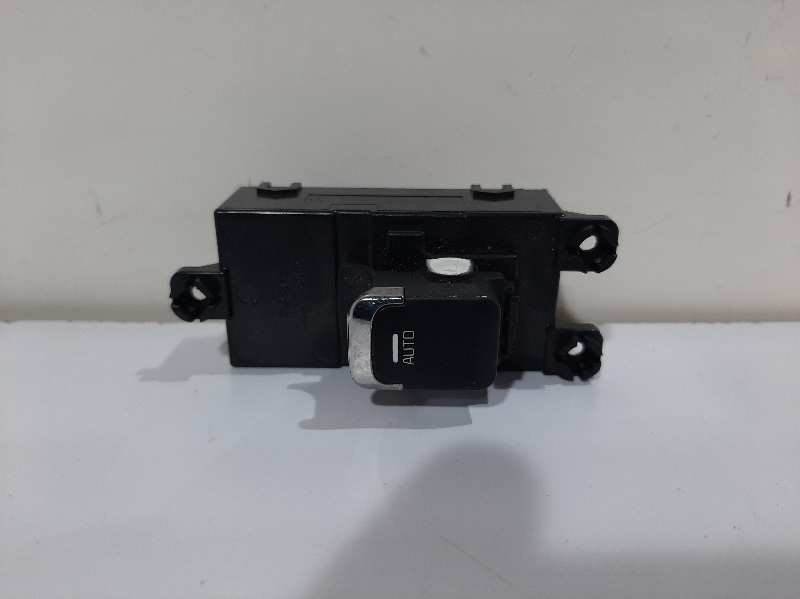 MANDO ELEVALUNAS TRASERO DERECHO - 93580A2100 - KIA - PRO_CEE'D (ED)