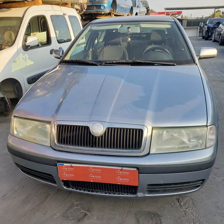 SKODA OCTAVIA BERLINA (1U2) (1998 - 2000)