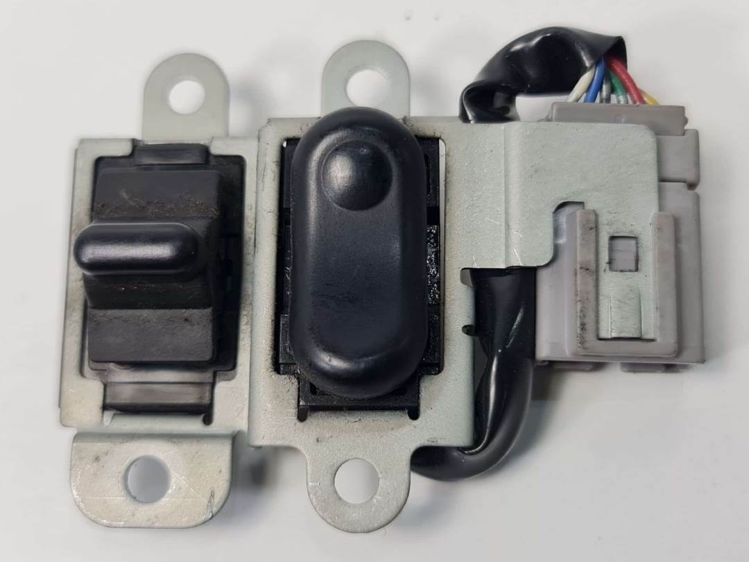 INTERRUPTOR - NISSAN - X-TRAIL (T30)