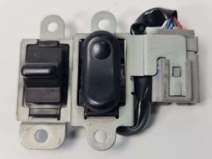INTERRUPTOR NISSAN X-TRAIL (T30) Autodesguaces Alicante