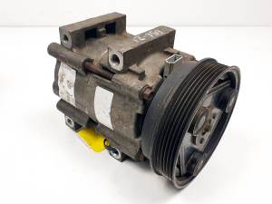 COMPRESOR AIRE ACONDICIONADO FORD FIESTA BERLINA (DX) Autodesguaces Alicante
