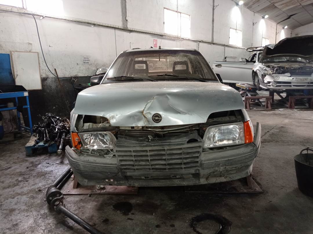 OPEL KADETT E (1984 - ...)