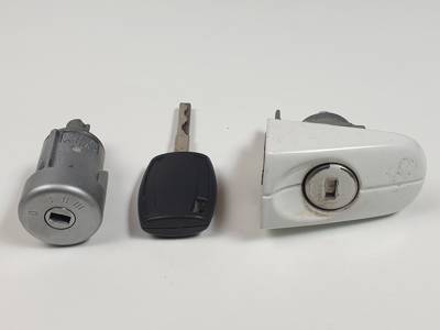 ANTIRROBO AM5AR3677AA FORD FOCUS LIM. (CB8) Autodesguaces Alicante