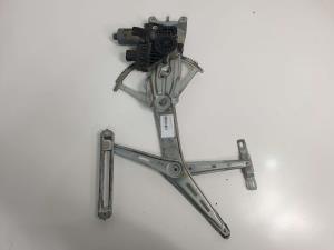 ELEVALUNAS DELANTERO DERECHO 101250200 OPEL ZAFIRA A Autodesguaces Alicante