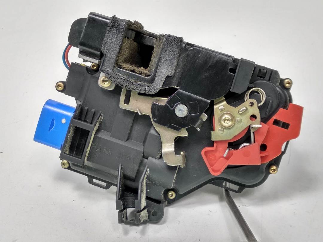 CERRADURA PUERTA DELANTERA IZQUIERDA - 4E1837015 - AUDI - A8 (4E2)