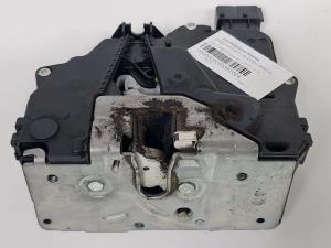 CERRADURA PUERTA DELANTERA DERECHA 13258279 OPEL CORSA D Autodesguaces Alicante