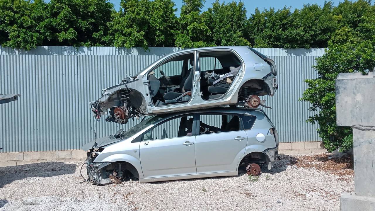 Imagen del vehículo TOYOTA COROLLA VERSO (R1)