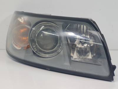 FARO DERECHO 30698886 VOLVO V50 FAMILIAR Autodesguaces Alicante